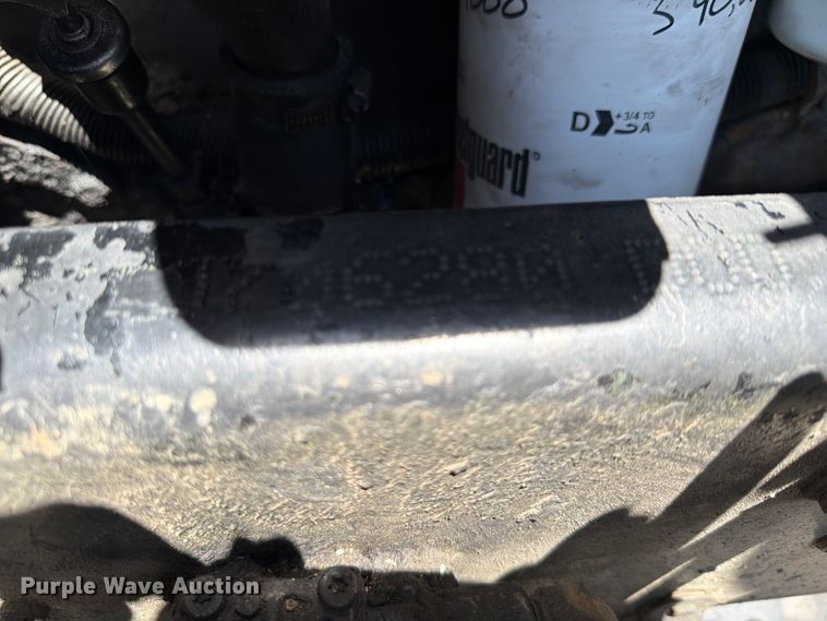 image for item EQ8007 2003 Kenworth T600 semi truck