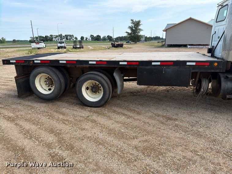 image for item ER1820 2000 Sterling Truck A9513 flatbed truck