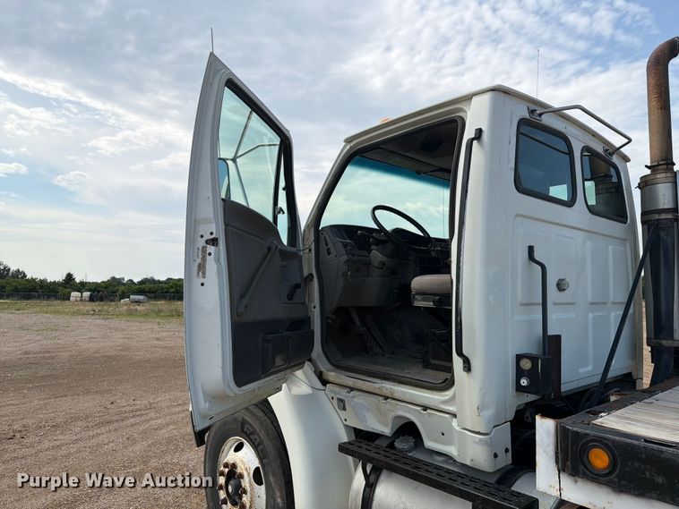 image for item ER1820 2000 Sterling Truck A9513 flatbed truck
