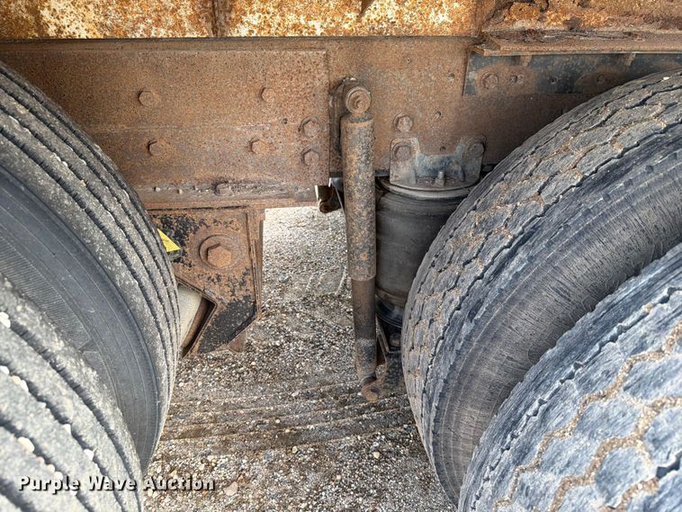 image for item ER1820 2000 Sterling Truck A9513 flatbed truck