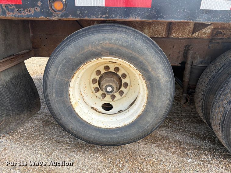 image for item ER1820 2000 Sterling Truck A9513 flatbed truck