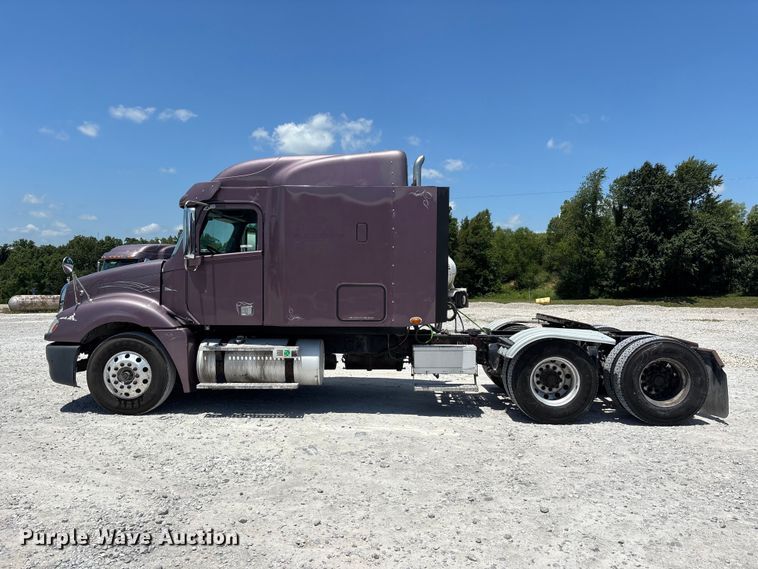 image for item ER3083 2017 Freightliner Columbia 120 Glider semi truck