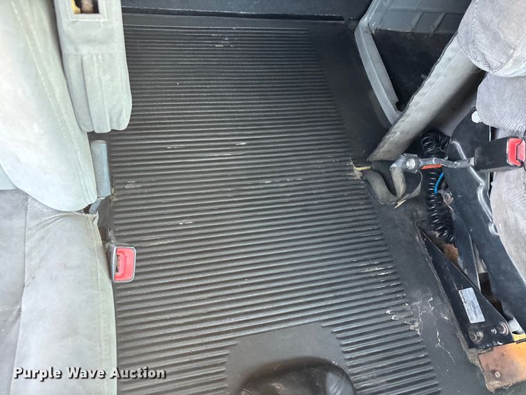 image for item ER3083 2017 Freightliner Columbia 120 Glider semi truck
