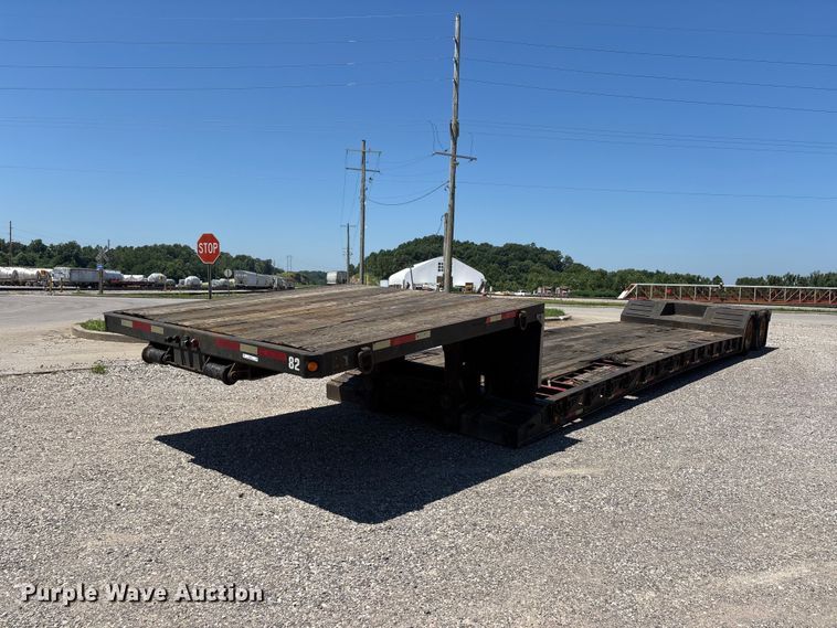 image for item ER3114 2013 Fontaine lowboy equipment trailer