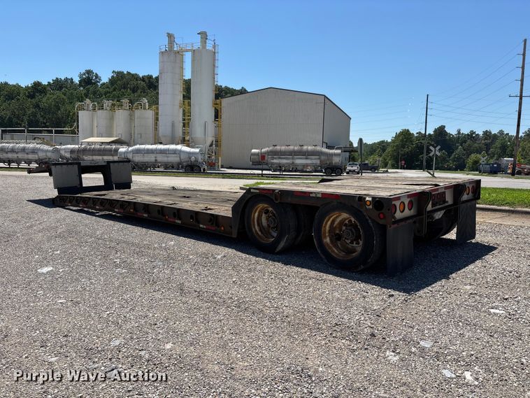 image for item ER3114 2013 Fontaine lowboy equipment trailer