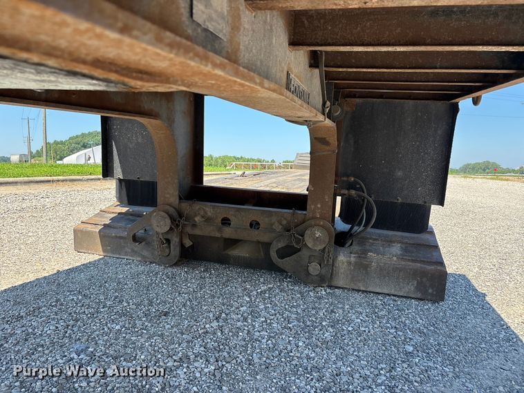 image for item ER3114 2013 Fontaine lowboy equipment trailer
