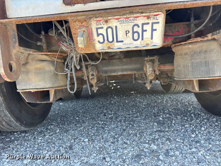 image for item ER3114 2013 Fontaine lowboy equipment trailer
