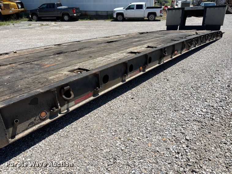 image for item ER3114 2013 Fontaine lowboy equipment trailer