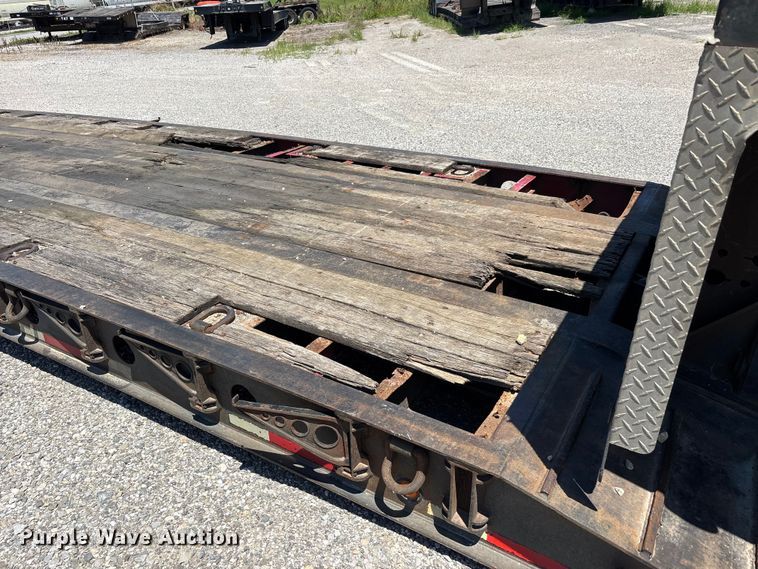image for item ER3114 2013 Fontaine lowboy equipment trailer