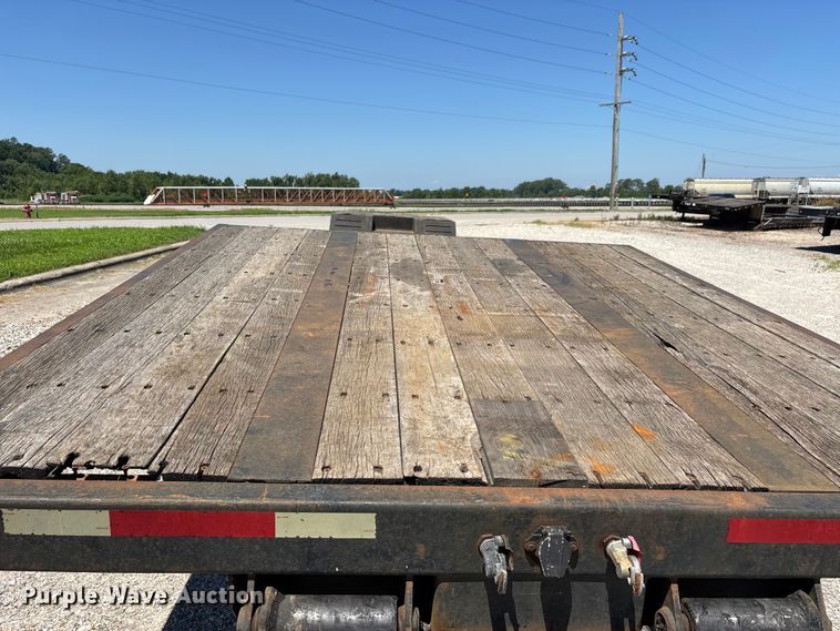 image for item ER3114 2013 Fontaine lowboy equipment trailer