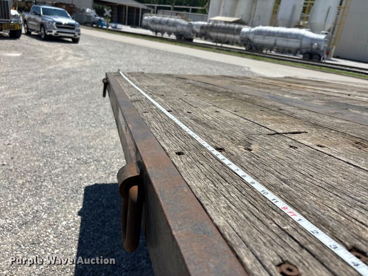 image for item ER3114 2013 Fontaine lowboy equipment trailer