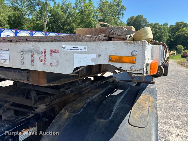 image for item ER3117 2005 Transcraft Eagle flatbed trailer
