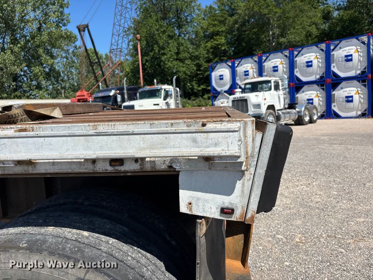 image for item ER3117 2005 Transcraft Eagle flatbed trailer