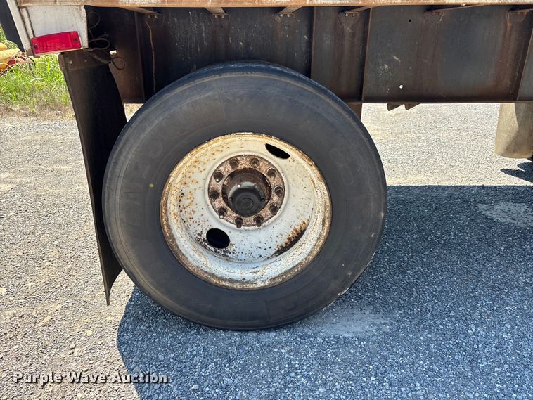 image for item ER3117 2005 Transcraft Eagle flatbed trailer