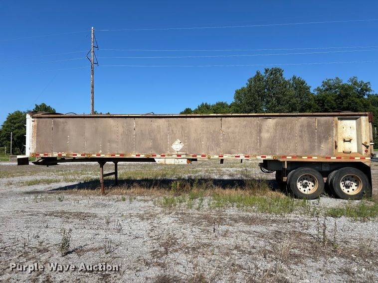 image for item ER3122 2000 Travis end dump trailer