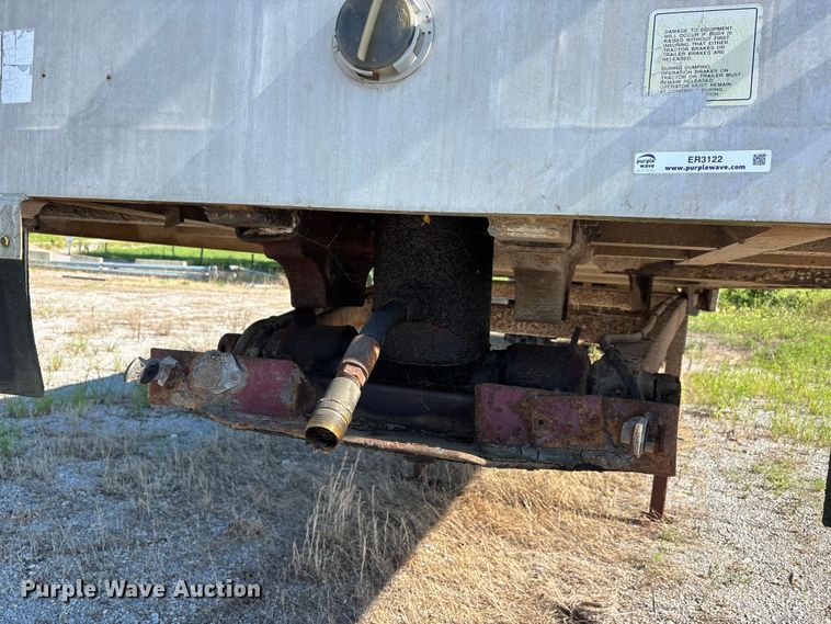 image for item ER3122 2000 Travis end dump trailer