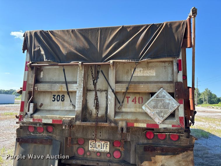 image for item ER3122 2000 Travis end dump trailer