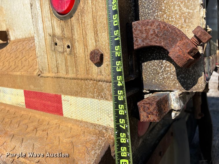 image for item ER3122 2000 Travis end dump trailer