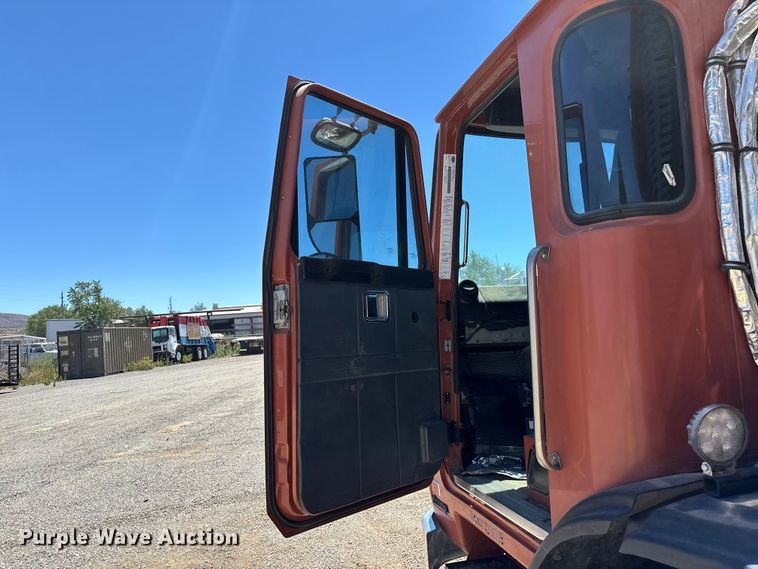 image for item ER7680 2015 Autocar ACX Xpeditor refuse truck