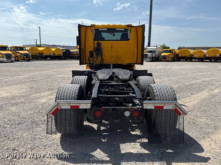image for item ET6428 2024 International LT625 semi truck