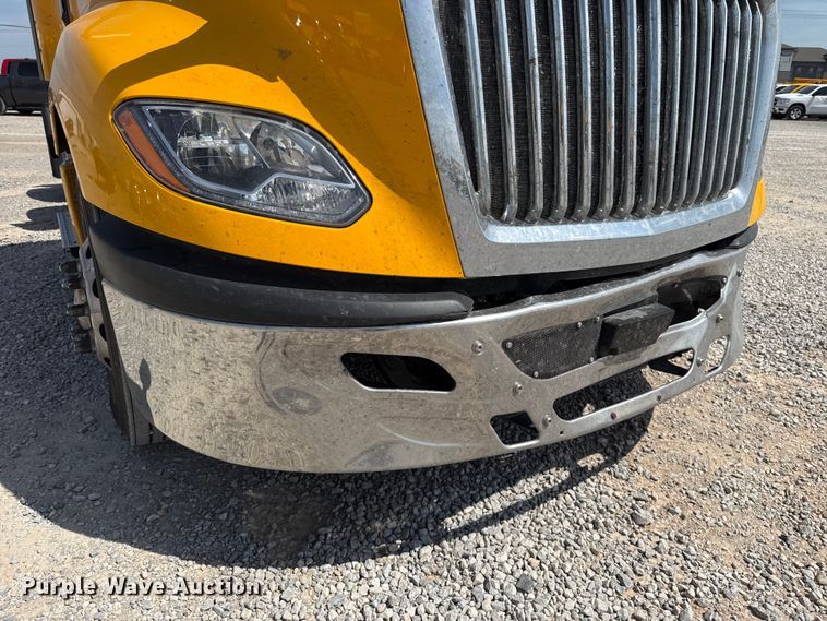 image for item ET6428 2024 International LT625 semi truck