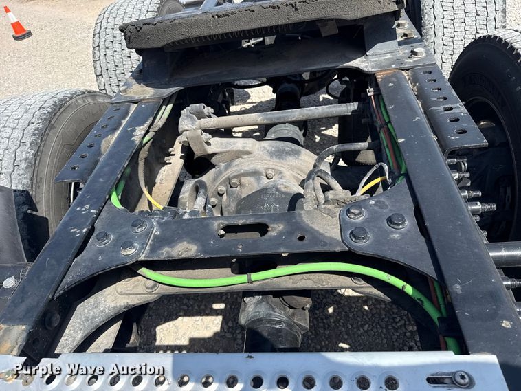 image for item ET6428 2024 International LT625 semi truck