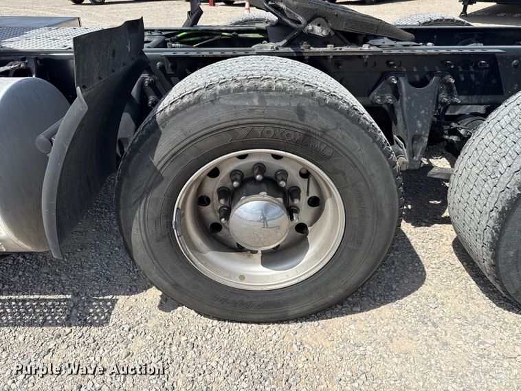 image for item ET6428 2024 International LT625 semi truck