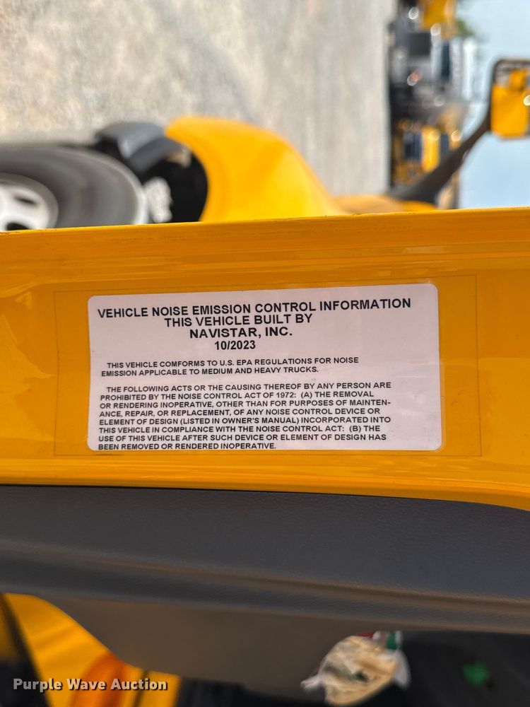 image for item ET6428 2024 International LT625 semi truck