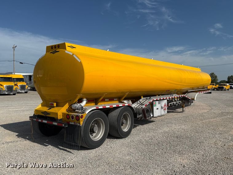 image for item ET6431 2008 Beall BAST-97-3-DC tank trailer