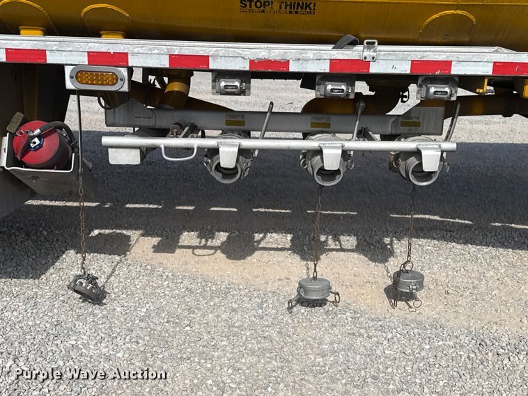image for item ET6431 2008 Beall BAST-97-3-DC tank trailer