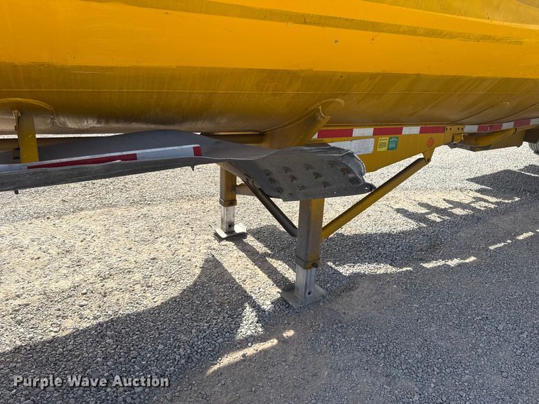 image for item ET6431 2008 Beall BAST-97-3-DC tank trailer