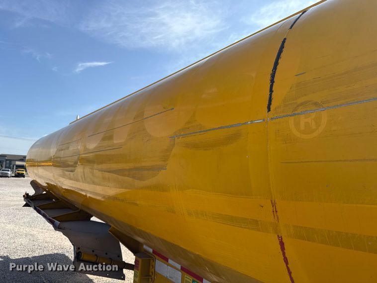image for item ET6431 2008 Beall BAST-97-3-DC tank trailer