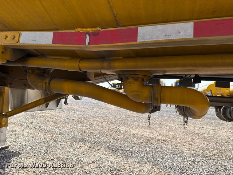 image for item ET6431 2008 Beall BAST-97-3-DC tank trailer