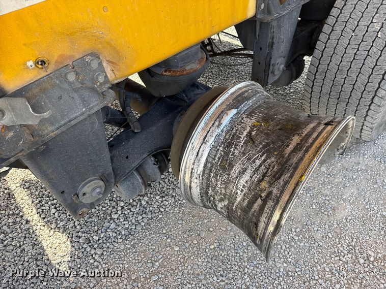 image for item ET6431 2008 Beall BAST-97-3-DC tank trailer