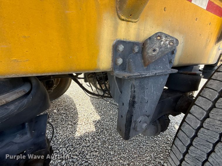 image for item ET6431 2008 Beall BAST-97-3-DC tank trailer