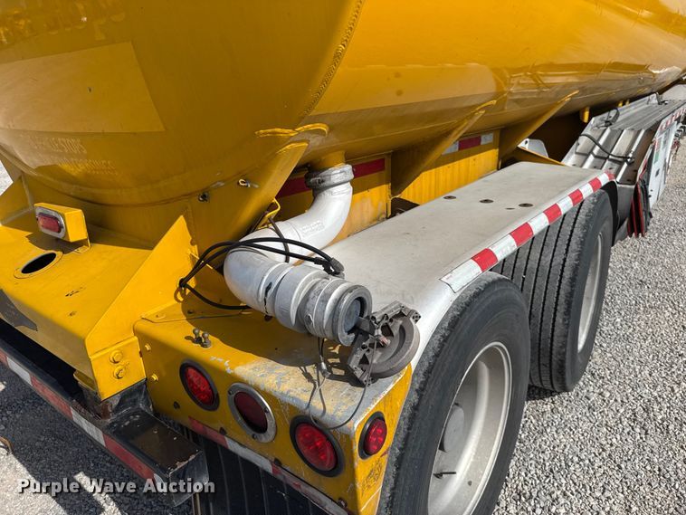 image for item ET6431 2008 Beall BAST-97-3-DC tank trailer