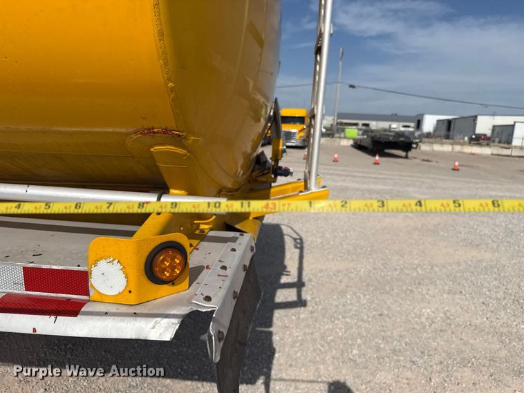 image for item ET6431 2008 Beall BAST-97-3-DC tank trailer