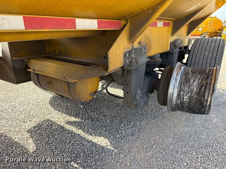 image for item ET6431 2008 Beall BAST-97-3-DC tank trailer
