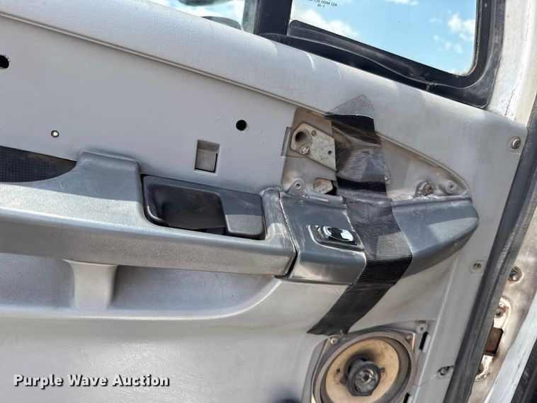 image for item ET6455 2006 Freightliner Columbia semi truck