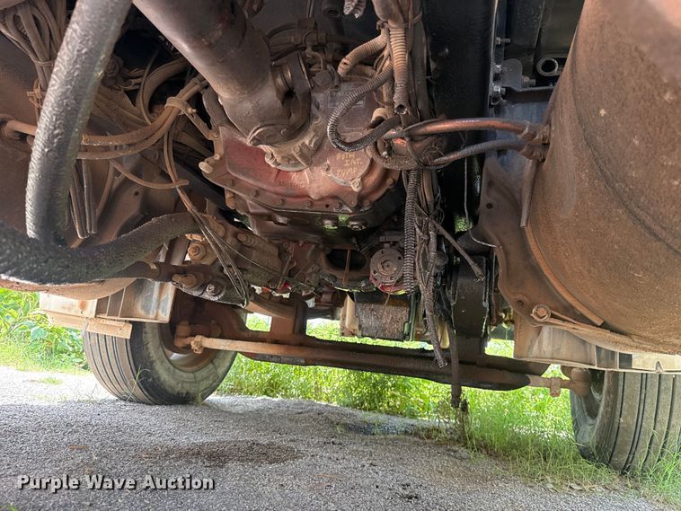 image for item ET6455 2006 Freightliner Columbia semi truck