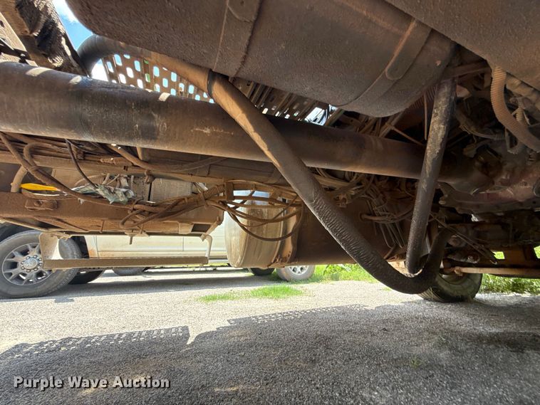 image for item ET6455 2006 Freightliner Columbia semi truck