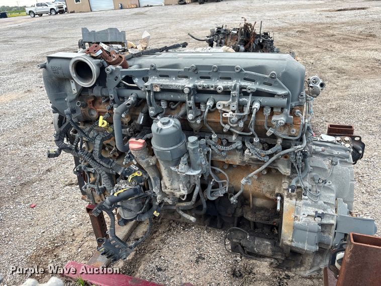 image for item EW0005 (2) Paccar diesel engines
