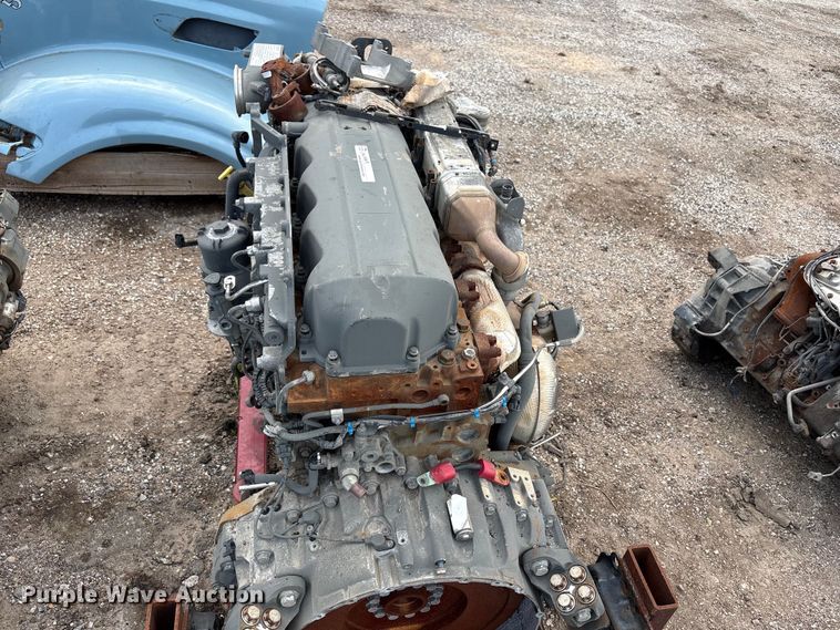 image for item EW0005 (2) Paccar diesel engines