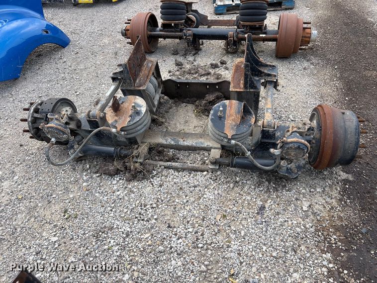 image for item EW0007 Watson & Chalin Mfg 100126-3 steerable air operated lift axle