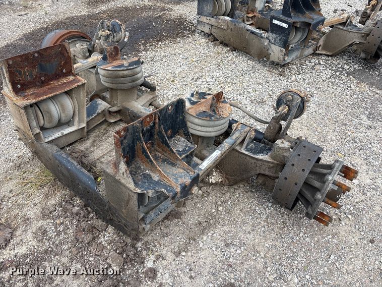 image for item EW0007 Watson & Chalin Mfg 100126-3 steerable air operated lift axle