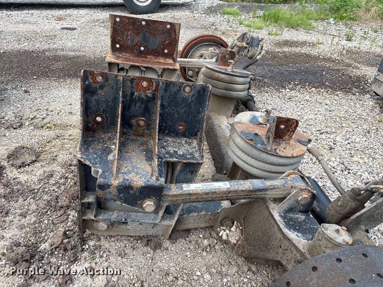 image for item EW0007 Watson & Chalin Mfg 100126-3 steerable air operated lift axle