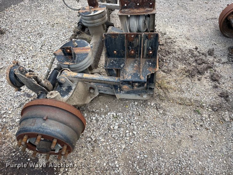image for item EW0007 Watson & Chalin Mfg 100126-3 steerable air operated lift axle