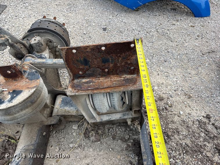image for item EW0007 Watson & Chalin Mfg 100126-3 steerable air operated lift axle