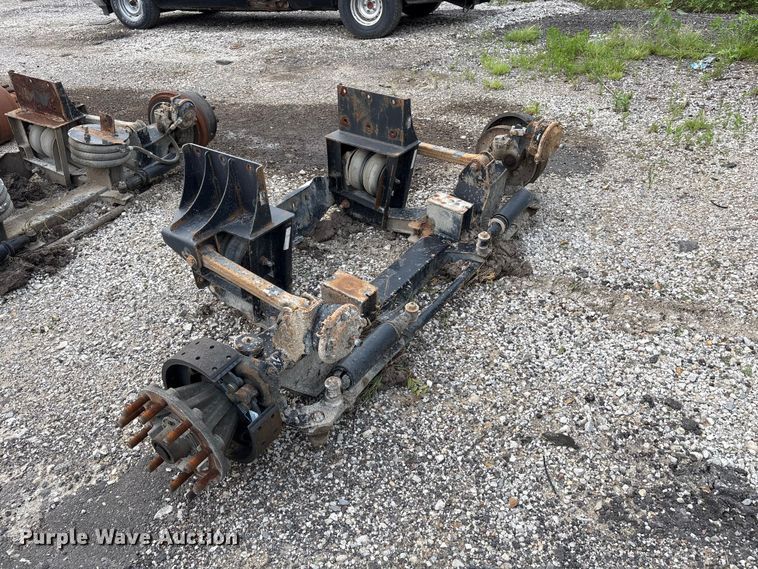 image for item EW0008 Steerable air operated lift axle