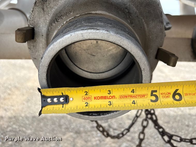 image for item EW1568 1995 Heil fuel trailer